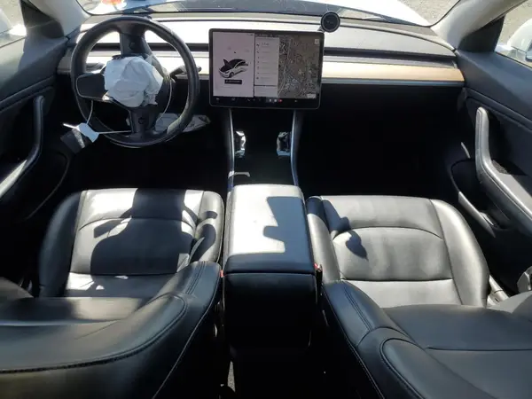 5YJ3E1EA6JF010055 2018 TESLA MODEL 3 - Image 8