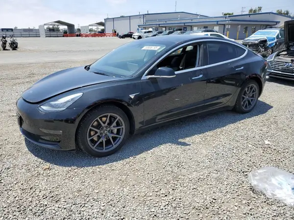 5YJ3E1EA6JF011349 2018 TESLA MODEL 3 - Image 1