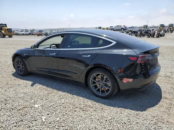 5YJ3E1EA6JF011349 2018 TESLA MODEL 3 - Image 2
