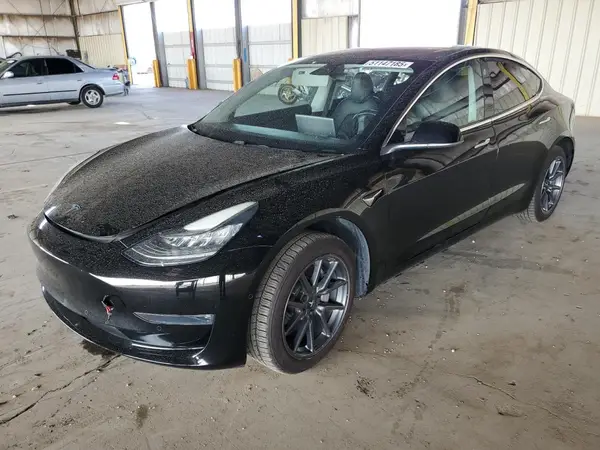 5YJ3E1EA6JF011383 2018 TESLA MODEL 3 - Image 1
