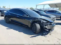 5YJ3E1EA6JF012498 2018 TESLA MODEL 3