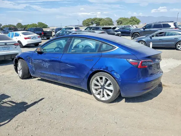 5YJ3E1EA6JF013666 2018 TESLA MODEL 3 - Image 2