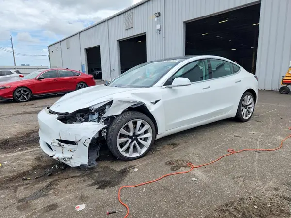 5YJ3E1EA6JF013764 2018 TESLA MODEL 3 - Image 1