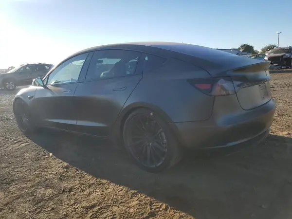 5YJ3E1EA6JF014283 2018 TESLA MODEL 3 - Image 2