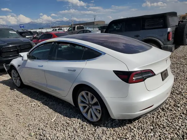 5YJ3E1EA6JF018334 2018 TESLA MODEL 3 - Image 2