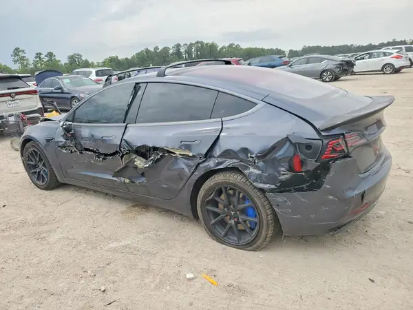 5YJ3E1EA6JF018799 2018 TESLA MODEL 3 - Image 2