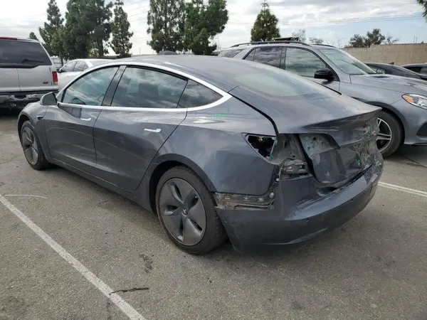 5YJ3E1EA6JF018883 2018 TESLA MODEL 3 - Image 2