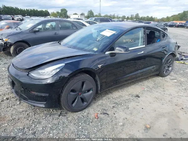 5YJ3E1EA6JF021041 2018 TESLA MODEL 3 - Image 2