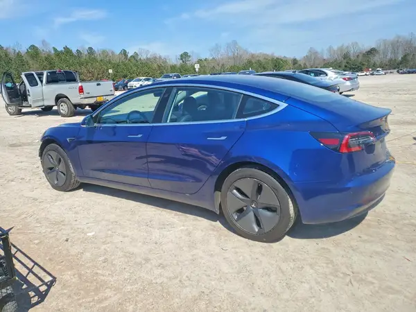 5YJ3E1EA6JF022951 2018 TESLA MODEL 3 - Image 2