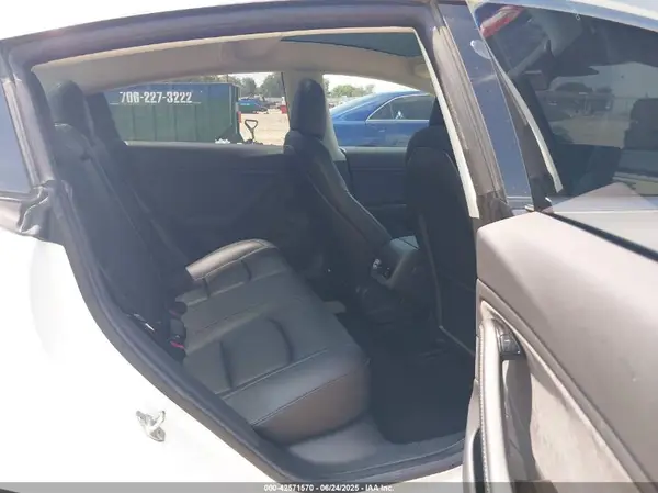 5YJ3E1EA6JF023078 2018 TESLA MODEL 3 - Image 8