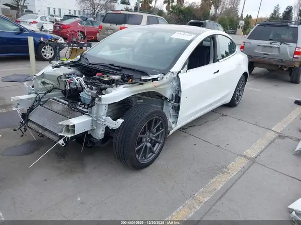 5YJ3E1EA6JF023114 2018 TESLA MODEL 3 - Image 2