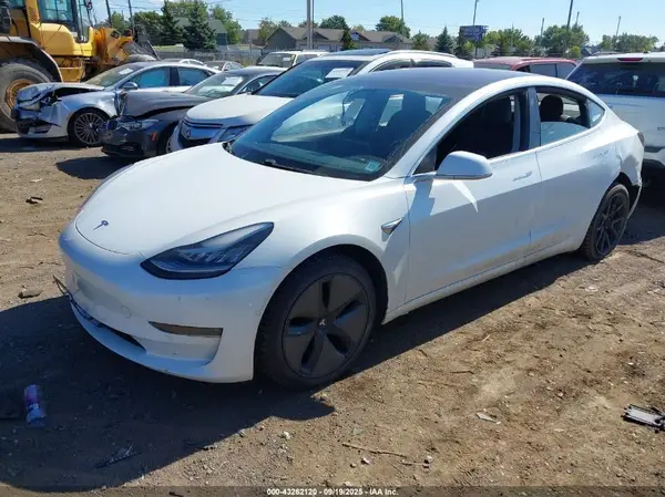 5YJ3E1EA6JF023243 2018 TESLA MODEL 3 - Image 2