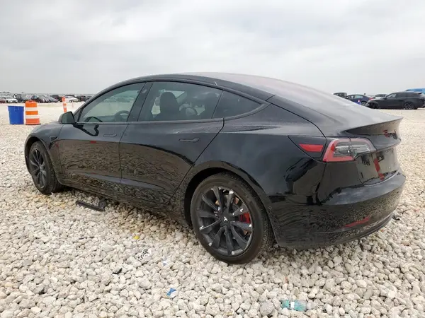 5YJ3E1EA6JF023680 2018 TESLA MODEL 3 - Image 2