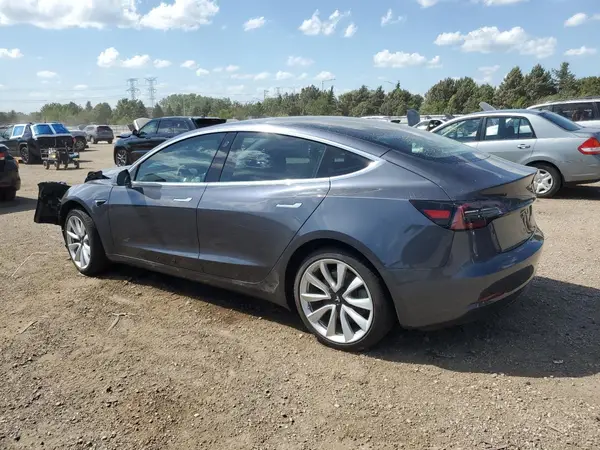 5YJ3E1EA6JF023811 2018 TESLA MODEL 3 - Image 2