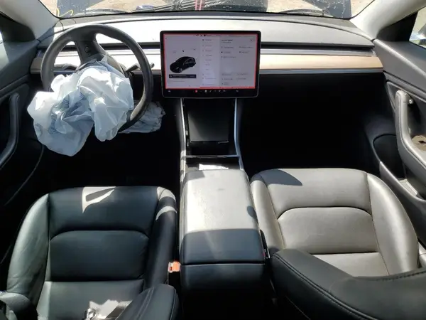 5YJ3E1EA6JF023811 2018 TESLA MODEL 3 - Image 8