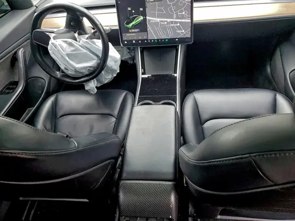 5YJ3E1EA6JF025560 2018 TESLA MODEL 3 - Image 8