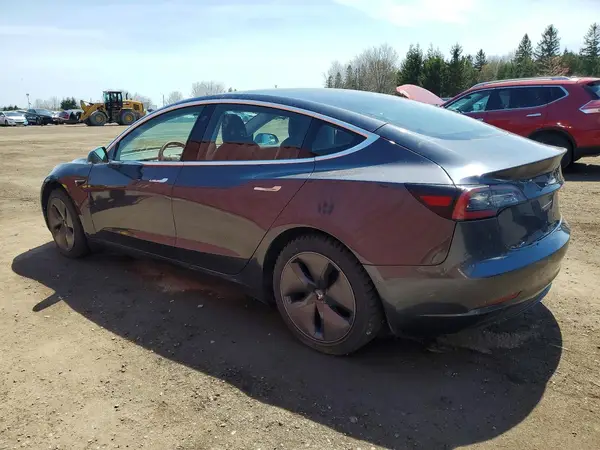 5YJ3E1EA6JF025770 2018 TESLA MODEL 3 - Image 2