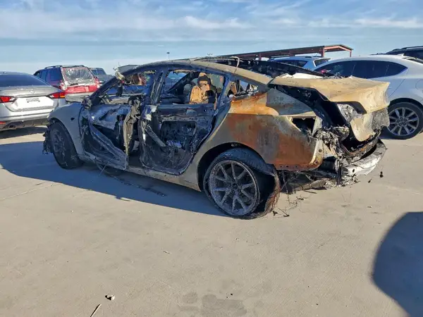 5YJ3E1EA6JF025803 2018 TESLA MODEL 3 - Image 2