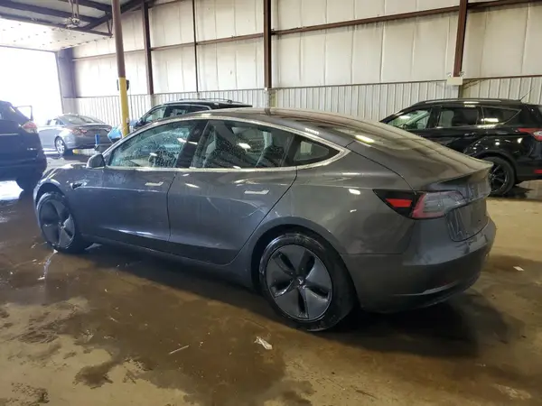 5YJ3E1EA6JF025848 2018 TESLA MODEL 3 - Image 2