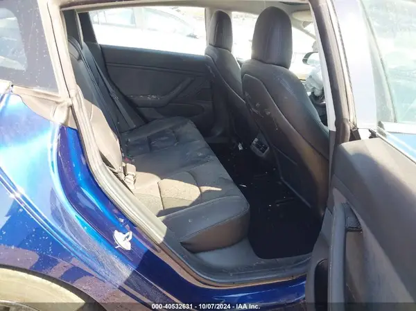 5YJ3E1EA6JF027065 2018 TESLA MODEL 3 - Image 8