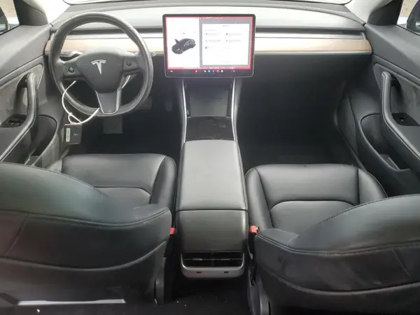 5YJ3E1EA6JF027180 2018 TESLA MODEL 3 - Image 8