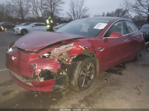 5YJ3E1EA6JF027602 2018 TESLA MODEL 3 - Image 2