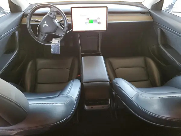 5YJ3E1EA6JF032153 2018 TESLA MODEL 3 - Image 8