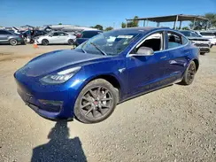 5YJ3E1EA6JF032640 2018 TESLA MODEL 3