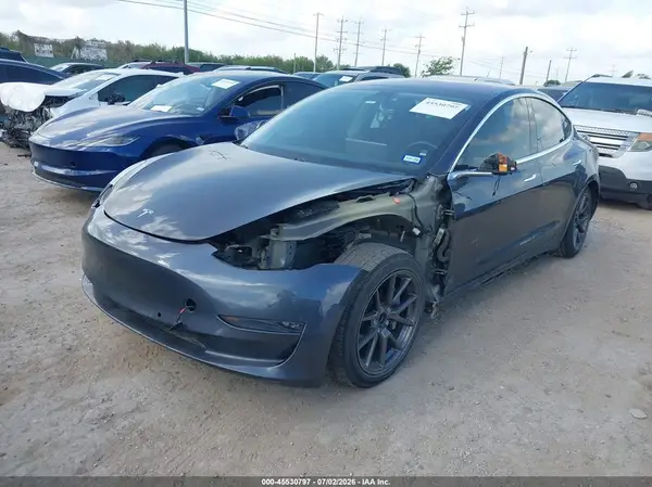 5YJ3E1EA6JF034629 2018 TESLA MODEL 3 - Image 2