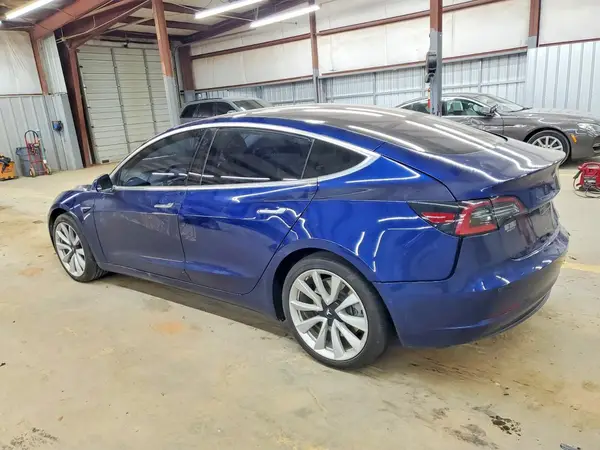 5YJ3E1EA6JF035697 2018 TESLA MODEL 3 - Image 2