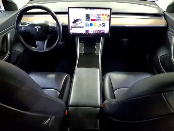 5YJ3E1EA6JF035697 2018 TESLA MODEL 3 - Image 8