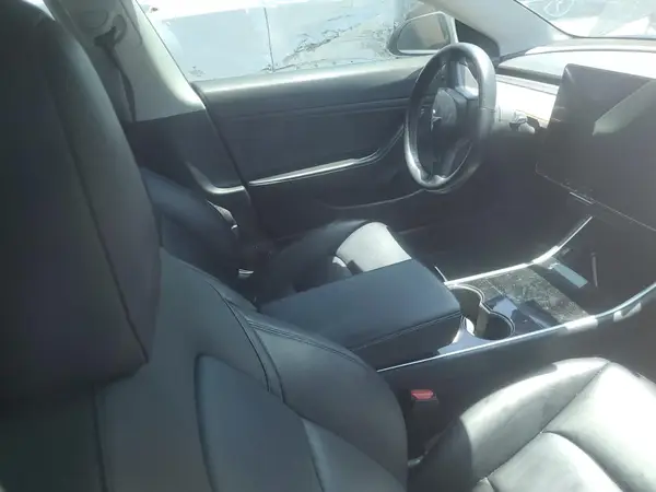 5YJ3E1EA6JF036817 2018 TESLA MODEL 3 - Image 8