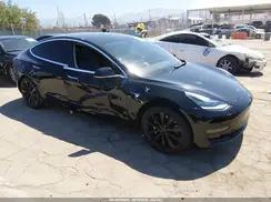 5YJ3E1EA6JF037188 2018 TESLA MODEL 3