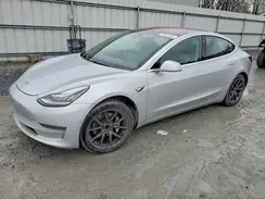 5YJ3E1EA6JF037451 2018 TESLA MODEL 3