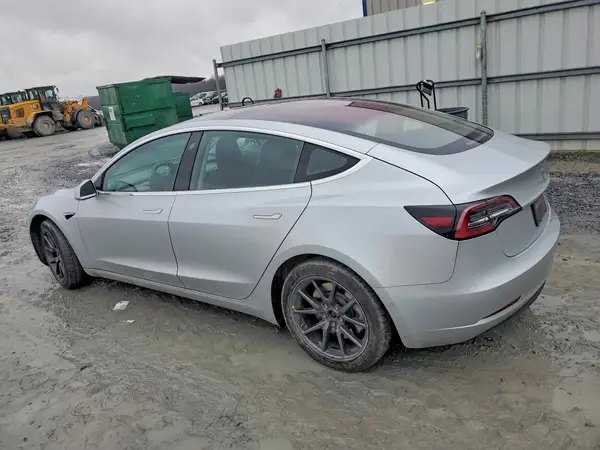 5YJ3E1EA6JF037451 2018 TESLA MODEL 3 - Image 2