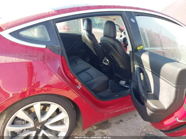 5YJ3E1EA6JF037689 2018 TESLA MODEL 3 - Image 8