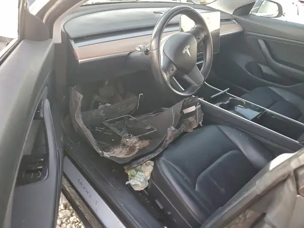 5YJ3E1EA6JF038423 2018 TESLA MODEL 3 - Image 8