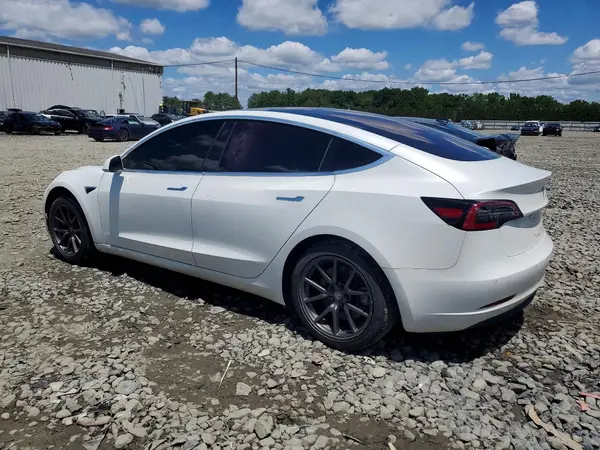 5YJ3E1EA6JF038695 2018 TESLA MODEL 3 - Image 2