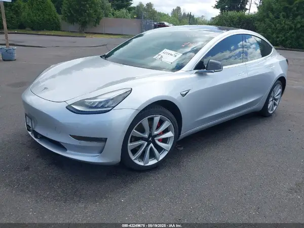 5YJ3E1EA6JF039278 2018 TESLA MODEL 3 - Image 2