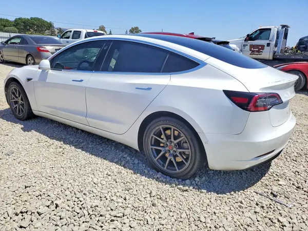 5YJ3E1EA6JF041211 2018 TESLA MODEL 3 - Image 2