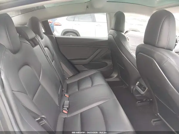 5YJ3E1EA6JF041757 2018 TESLA MODEL 3 - Image 8