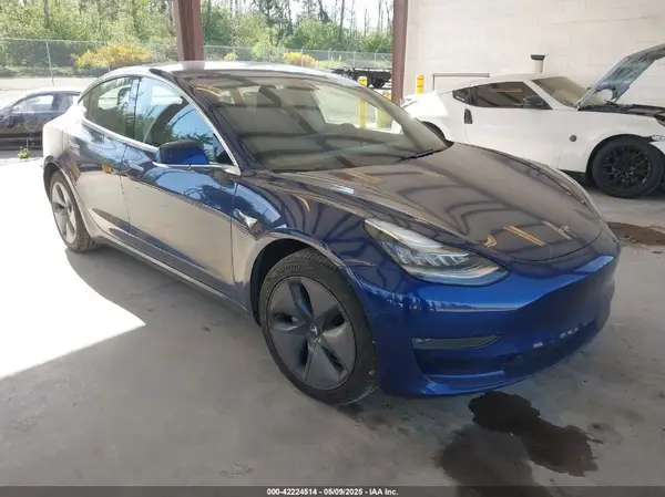 5YJ3E1EA6JF041970 2018 TESLA MODEL 3 - Image 1
