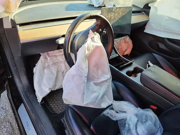 5YJ3E1EA6JF042052 2018 TESLA MODEL 3 - Image 8