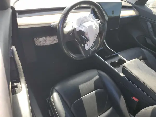 5YJ3E1EA6JF042147 2018 TESLA MODEL 3 - Image 8