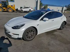 5YJ3E1EA6JF044383 2018 TESLA MODEL 3