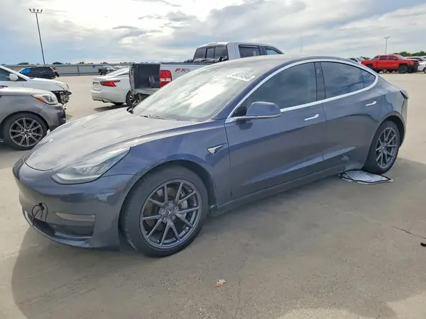 5YJ3E1EA6JF044920 2018 TESLA MODEL 3 - Image 1