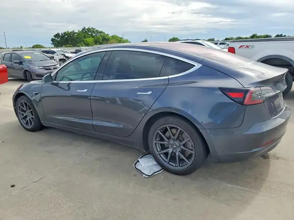 5YJ3E1EA6JF044920 2018 TESLA MODEL 3 - Image 2