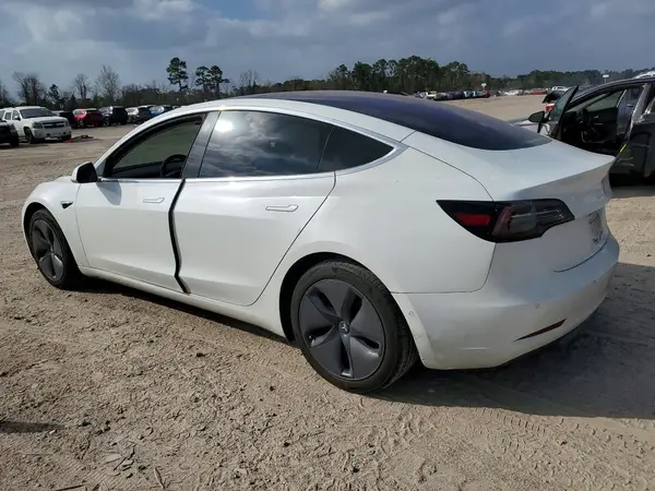 5YJ3E1EA6JF045033 2018 TESLA MODEL 3 - Image 2