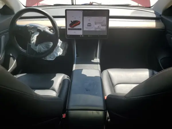 5YJ3E1EA6JF045663 2018 TESLA MODEL 3 - Image 8