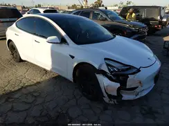 5YJ3E1EA6JF046084 2018 TESLA MODEL 3